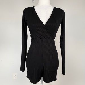 MISSGUIDED Black Ribbed Long Sleeve Romper Size 4